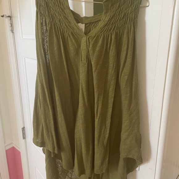 Free People Tops - Super cute army green free people top!